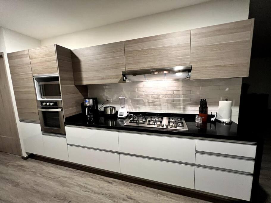 Luxury 3Br Apartment W Pool, Spa & Stunning Views Puebla Exterior foto